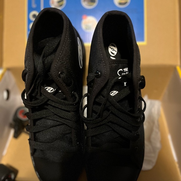 Simpson Healy’s brand new….never worn size 8 in men! Missing the wheel cover - Picture 8 of 8